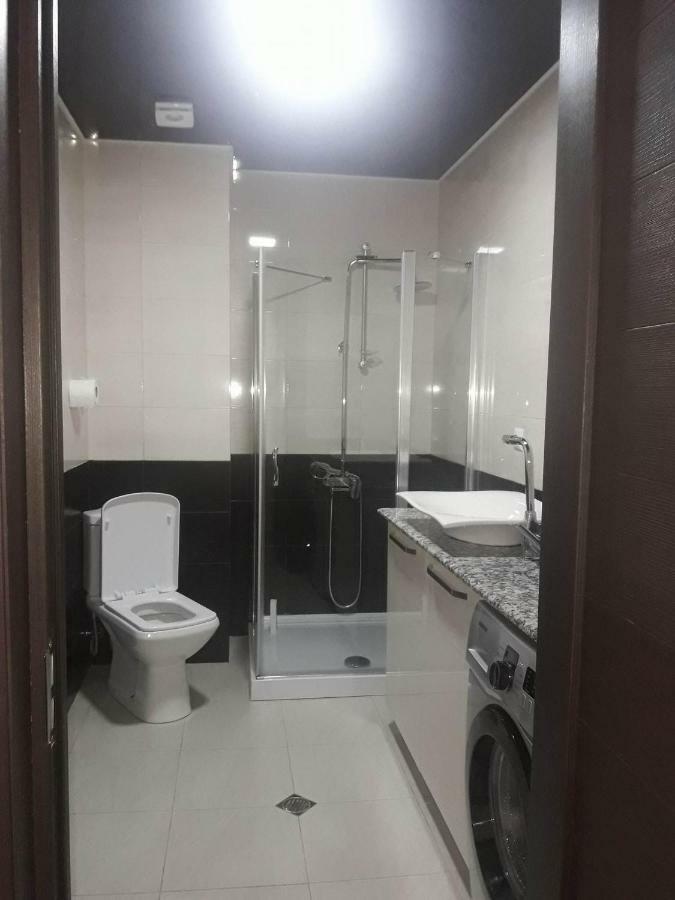 Apartament In The Centre Batumi Exterior photo