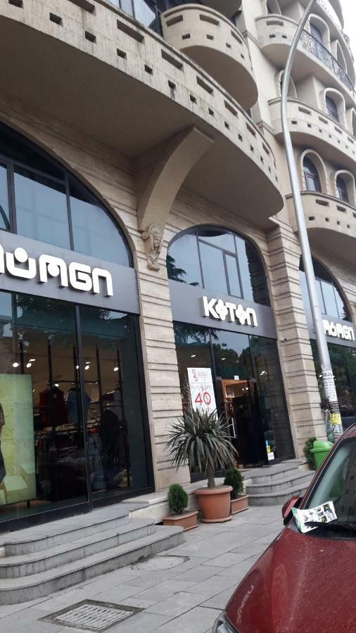 Apartament In The Centre Batumi Exterior photo
